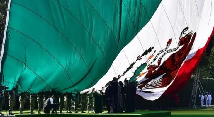 Cinco curiosidades sobre la bandera de México en su día nacional