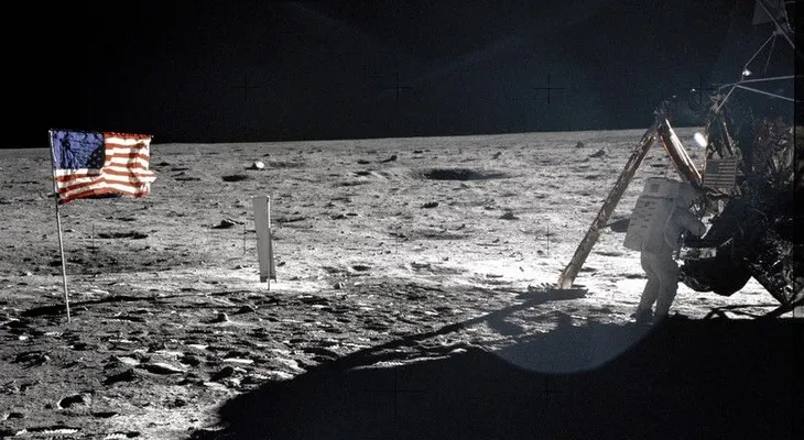 ¿Misiones a la Luna abren riesgo de exterminio o mutaciones?