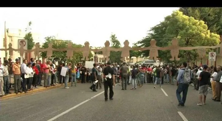 Protestan otra vez frente a OISOE