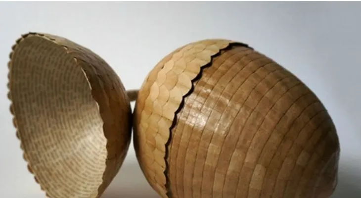 Artista crea hermosas piezas utilizando papel de libros o revistas viejas 