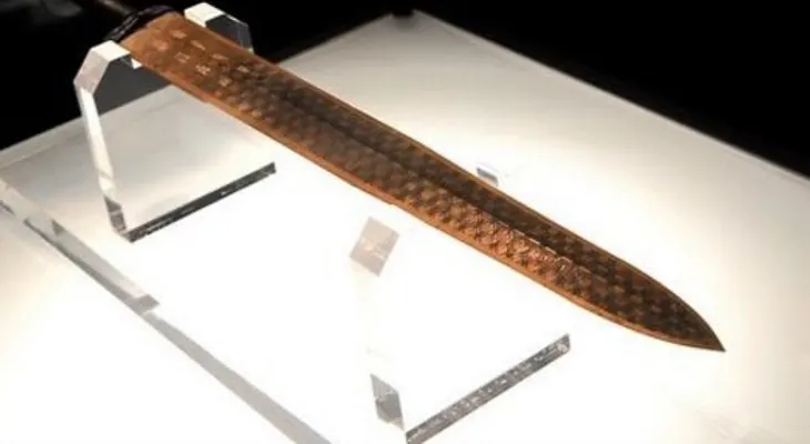 Espada de Goujian, la Excalibur oriental