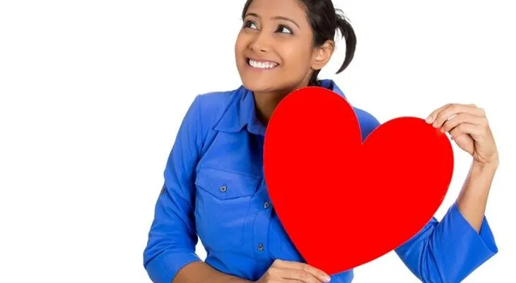 FBI advierte de falso cupido que prefiere cuarentonas