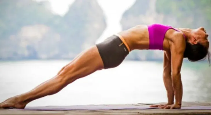 Los 5 mejores ejercicios que alargan tu cuerpo