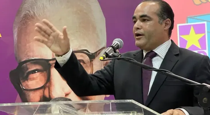 Robert de la Cruz desmiente a Danilo Díaz sobre suspensión de consulta del PLD
