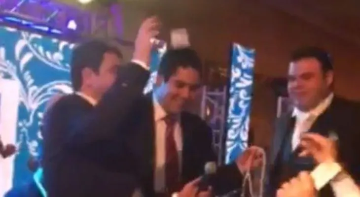 Video: hijo de Maduro baila entre billetes