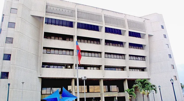 Tribunal Supremo de Venezuela descarta que pueda recortarse el periodo de Maduro