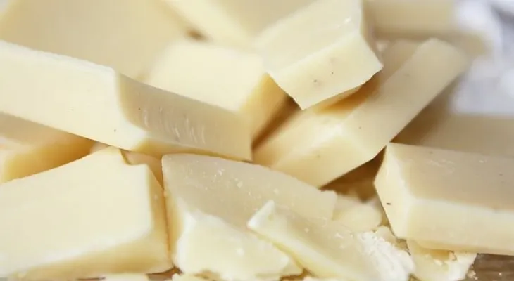 El chocolate negro es el real y baja el colesterol malo, dice nutricionista