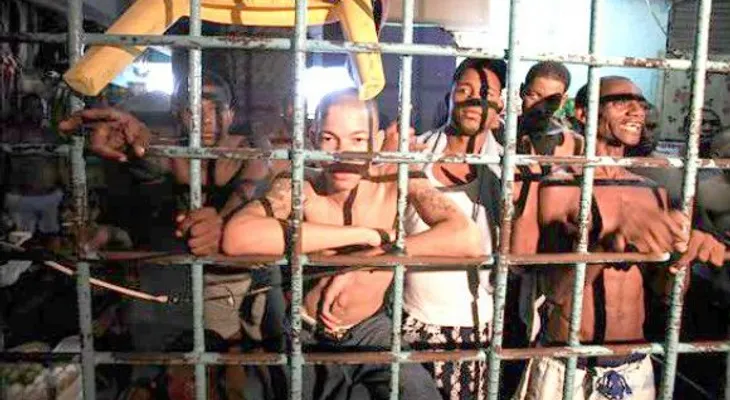 Tres reclusos heridos durante riña en la cárcel de La Vega
