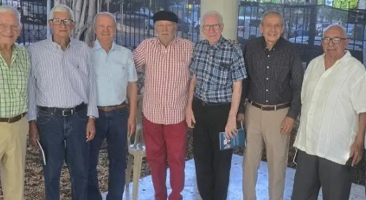 Presentan en Santo Domingo la biografía de Marcos Soto, ocoeño que triunfó en el deporte y la banca