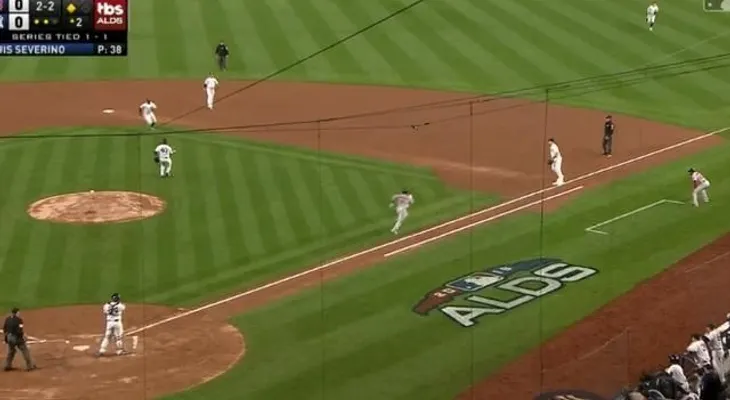 Boston derrota a los Yankees en una fiesta de palos