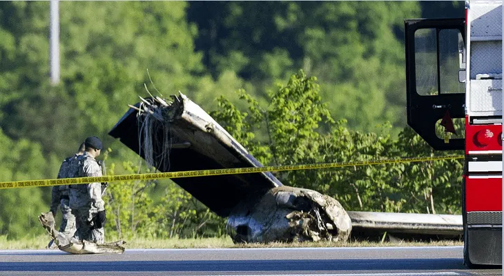 Accidente de avión de carga deja dos muertos en los EEUU 