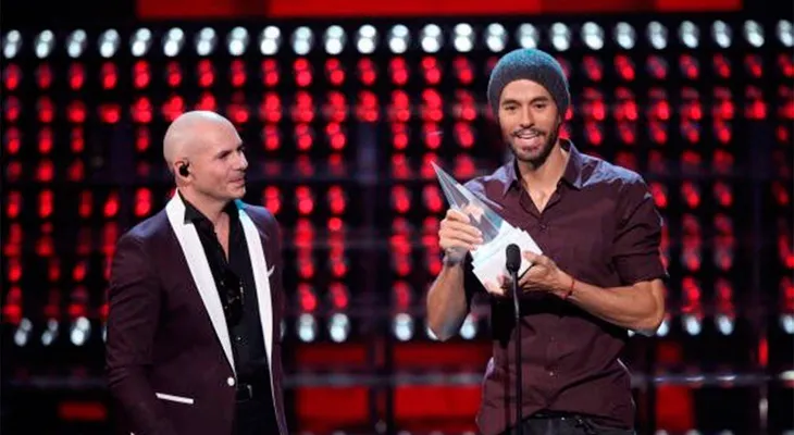  Enrique Iglesias, Prince Royce y CNCO arrasan en Latin American Music Awards 