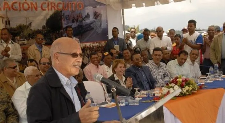 EDESUR-EGEHID inauguran electrificación comunidades San Juan y Azua