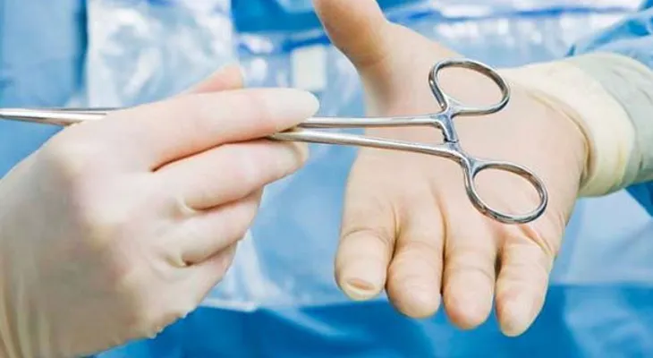 8 mujeres meren en India tras esterilización 