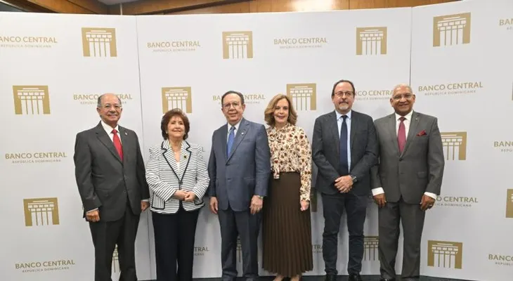 BCRD pone en circulación dos nuevas obras de su Biblioteca «Juan Pablo Duarte»