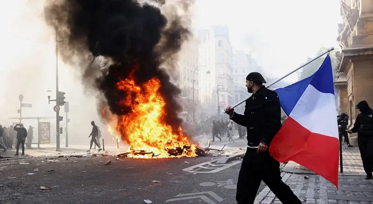 Lecornu advierte que la amenaza de disturbios sigue "elevada" ante las protestas de este sábado en Francia