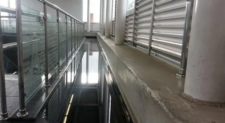 Se inunda una estación de la Línea 2 del Metro