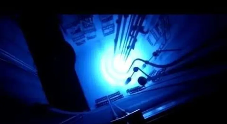 Hipnótico y peligroso: Observa una explosión nuclear desde un reactor