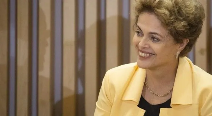 Rousseff muestra ligera recuperación en sondeo