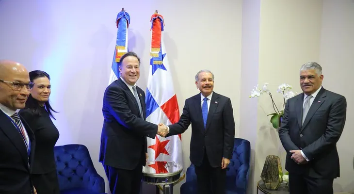  Danilo Medina se reúne con homólogos de Panamá y Costa Rica 