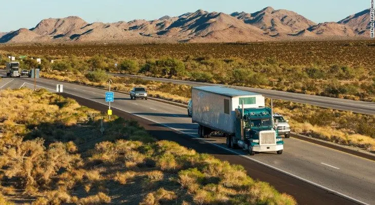 EE.UU. necesita contratar 50.000 camioneros; el sueldo: 73.000 dólares