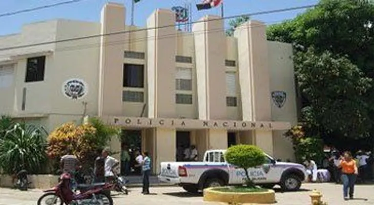 PN persigue hombre acusado de ultimar con arma blanca a otro en Montecristi