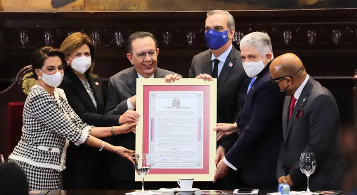 Gobernador Banco Central resalta voluntad y decisión del presidente Abinader para reactivar el país