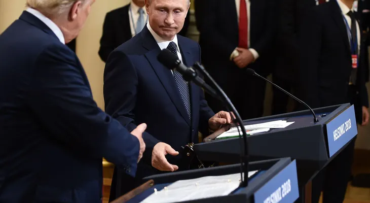 Putin: Guerra Fría "es una cosa del pasado" y Rusia "nunca ha interferido" en elecciones de EE.UU.