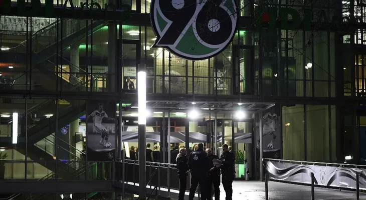 Cancelan partido de fútbol entre Alemania y Holanda en Hannover