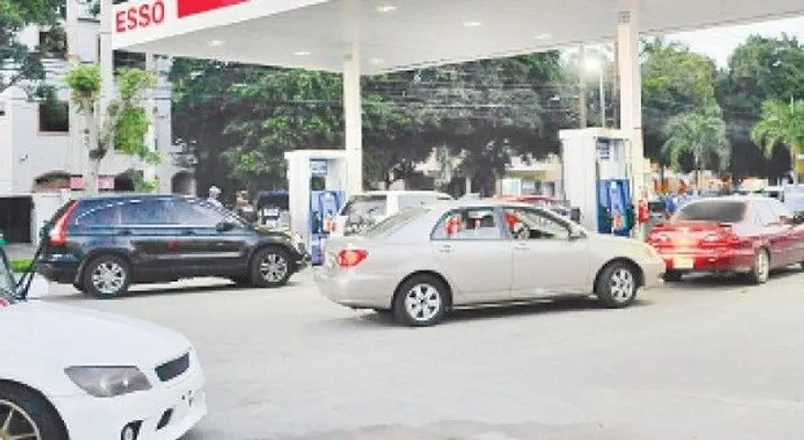 Cargas sacan a los combustibles del paraíso fiscal