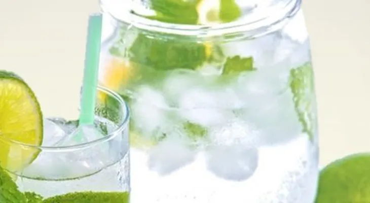 Estas son las ventajas de tomar agua con limón en ayunas