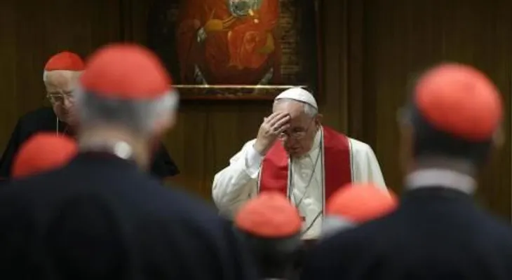 El Papa pide respuesta adecuada al terrorismo "brutal" en el Estado Islámico
