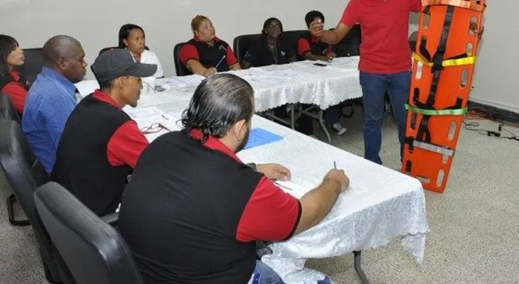 IDAC realiza curso Primeros auxilios intermedios para empleados