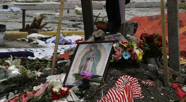 Escuela que colapsó en México había sido reportada por obra no autorizada; ascienden a 358 las víctimas