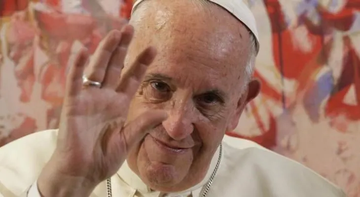 Papa critica "las lógicas nacionales" que ponen en riesgo el sueño de Europa 