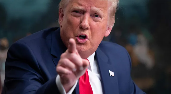 Reactivan cuentas de facebook e Instagram a Donald Trump 
