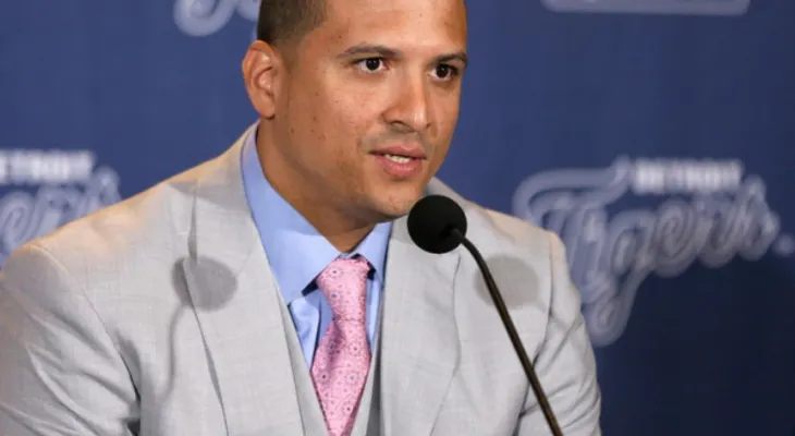 Víctor Martínez se queda en Detroit 
