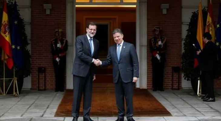 Juan Manuel Santos recaba apoyo de España para la paz