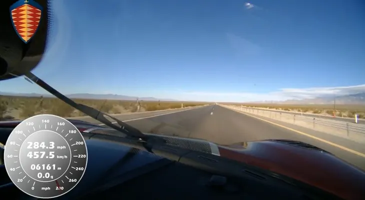 El nuevo auto más rápido del mundo puede correr a 457 kilómetros por hora