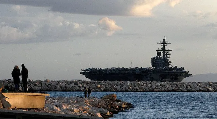 EE.UU. envía portaaviones y destructores al Mediterráneo y Oriente Medio