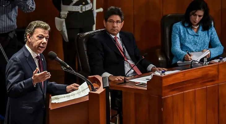 Corte Constitucional de Colombia aprueba plebiscito para refrendar acuerdos de paz