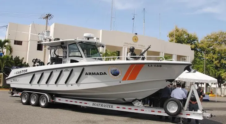 EE.UU. dona bote valorado en US$250 mil a Armada de RD
