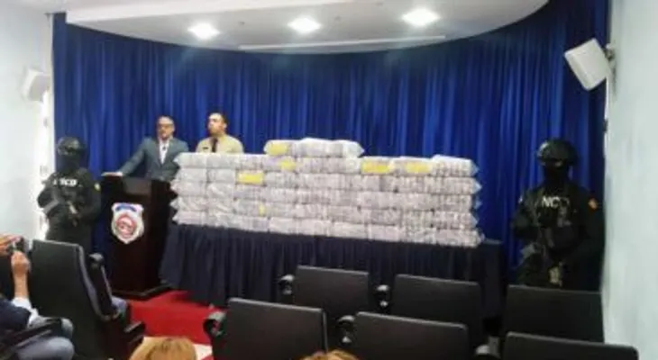 Decomisan 285 paquetes de cocaína en Barahona