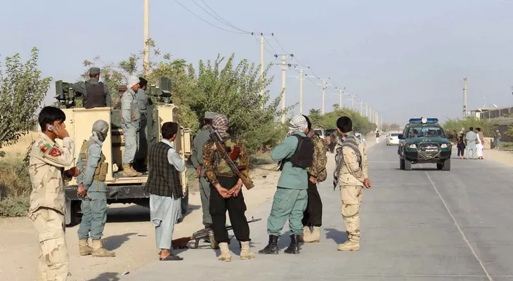 Fuerzas afganas lanzan una operación en Kunduz