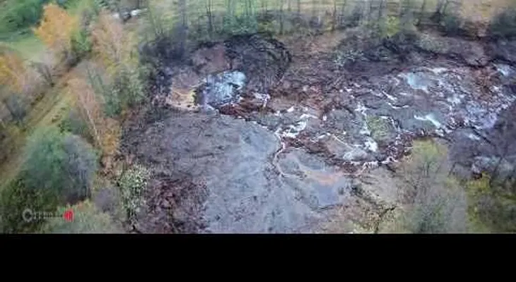 Desaparecen un lago de 20 metros con todos sus peces (VIDEO)