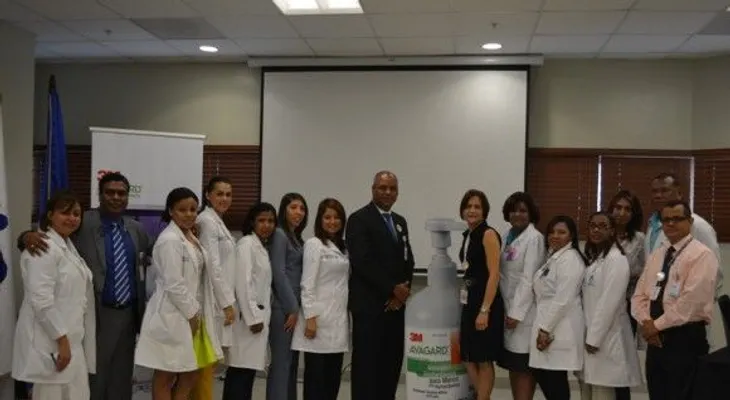Reconocen hospital Reynaldo Almánzar 