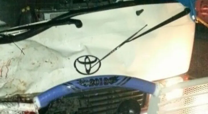Tres muertos y al menos 4 heridos al chocar moto con autobús en carretera Puerto Plata
