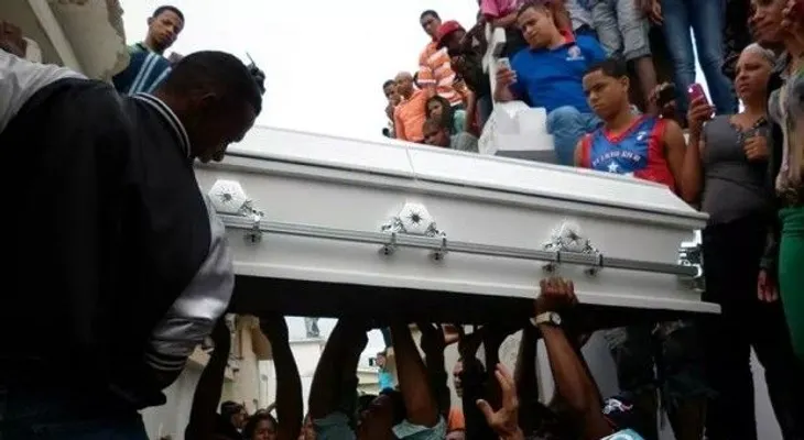 Sepultan restos hermanos López Méndez