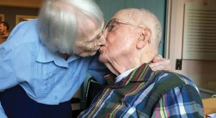 100 años de amor del bueno 