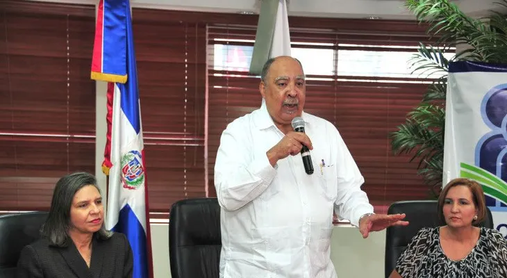 ISFODOSU otorgará 1,200 becas para carreras de formación docente